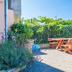 With A Parking Space - 13106 * Zara