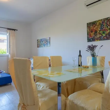 With A Parking Space - 13106 דירה זאדאר