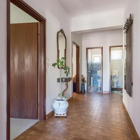 With A Parking Space - 13106 *